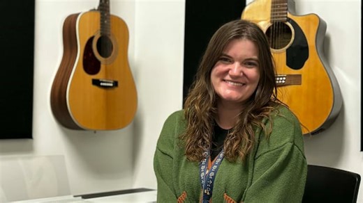 Where can London-area musicians rehearse and record music for cheap?