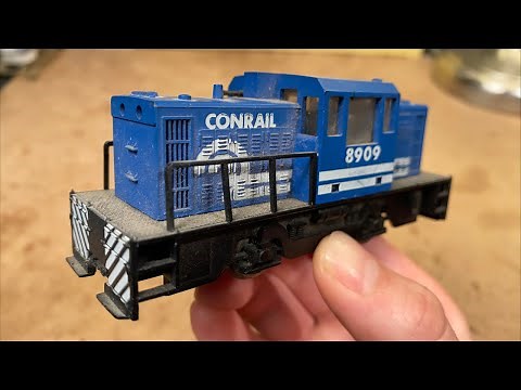 Fixing an AHM Conrail HO Switcher Locomotive Live