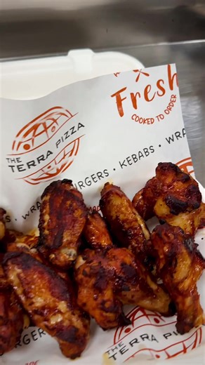 The Terra Pizza (@theterrapizza)’s videos with original sound - EatswithTreatz