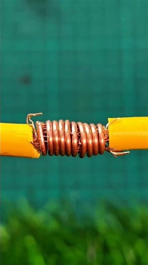 2 types twisting skills #diy #electrician #machanical #tipsandtricks #electrical #youtubeshorts