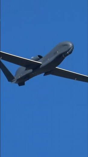 【実は世界初だそうです】三沢基地航空祭でフライバイしたグローバルホーク RQ-4の展示飛行は世界初とのことでした