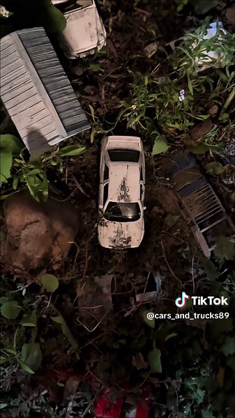 #abandonedjunkyard #abandoned #junkyard #bmw #e30 | BMW E30