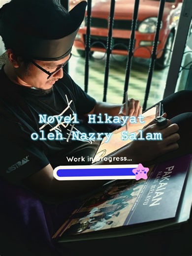 IP baru. Hero baru. Dunia baru. Inilah kali pertama saya begitu all-out dalam penghasilan sebuah buku. Juga kali pertama menulis dan melukis untuk buku Hikayat (Ali dan Tuah tu tak cukup hikayat ya haha). Tajuknya: Hikayat P****: Juru****** B****** Z***** (akan saya reveal pada Sabtu nanti insya-Allah) Asalnya saya nak upah ilustrator hebat untuk lukiskan ilustrasi, tapi atas sebab kekangan masa dan bajet, maka terpaksalah saya lukis sendiri. Saya nak usahakan untuk ada banyak ilustrasi dalam no