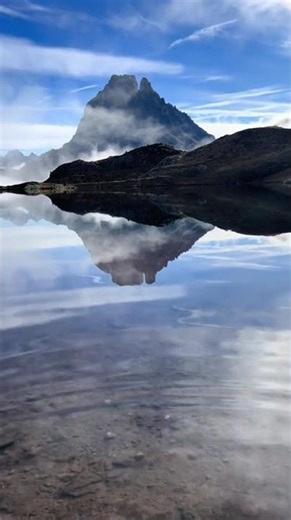Lake Gentau, Ayous lakes, Pyrenees pyrenees mountains france... #Shorts #adamventurez