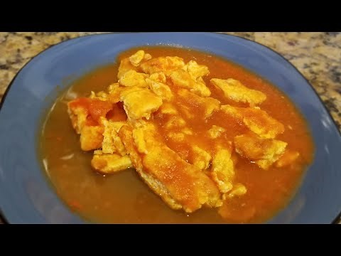 Eggs in red sauce, easy and quick to make!