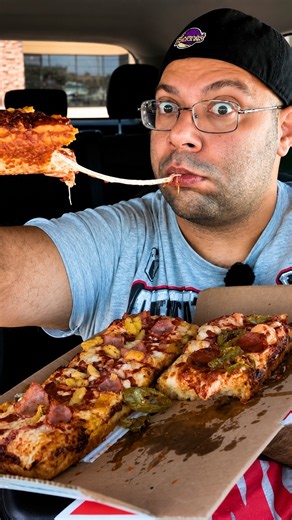 Domino’s NEW The Domino Pizza Review! 🍕 | Is It Worth It?