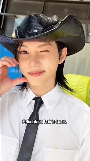 BLACK HAIR FELIX IS BACK #straykids #felix