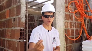 Use a interface de programação ou o painel de controle do Soft Start para acessar os parâmetros de configuração. Isso pode ser feito através de botões, uma tela LCD ou um software de configuração, dependendo do modelo do dispositivo. Certifique-se de consultar o manual do usuário específico do Soft Start que você está utilizando para obter instruções detalhadas sobre como acessar e alterar os parâmetros de configuração. Além disso, é fundamental entender o impacto das alterações na rampa de acel