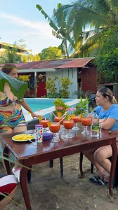 PISCINA COCINA COMPARTIDA Consultas al WhatsApp: 8487 3506 Tenemos 7 habitaciones disponibles y estamos ubicados a 250 metros del centro y a 50 metros de la playa | Tortuguero Noticias