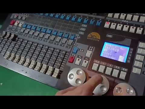 How to use a light library to operate 1024 controller