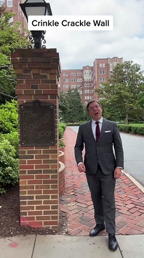 Exploring the Unique Crinkle Crackle Wall at Broadmoor