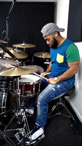 Afro beat vibes 🥁⚡ Had to run this one back. Locking in with @lojaymusic @only1sarz @chrisbrownofficial | Hit the link in my bio to join my email list! ✊🏽#AlbumLoading #JrodSullivan #AfroBeat #Drummer #Drums #Music #Musician #GotPocket #Groove #Pocket | Jerrod J-rod Sullivan