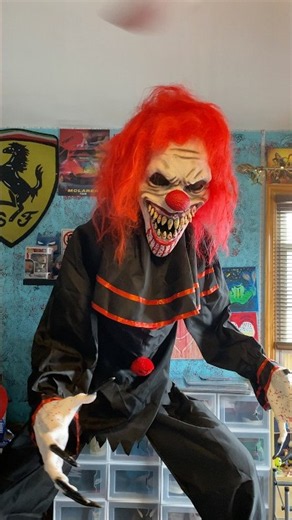 Spirit Halloween Crouchy 2019/20 animatronic demo