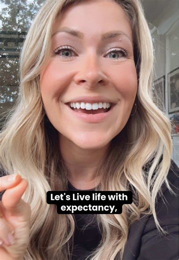 Expectancy doesn’t mean waiting for a new season. It means staying open in the one you’re in. God didn’t give Moses something new. He asked him to use what was already in his hand. Peace often comes after obedience. And God often starts with what’s already there. 🙌🏻🙌🏻🙌🏻🙌🏻🙌🏻🙌🏻