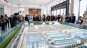 2025 China and the World Diplomats in China Explore Chinese Culture (Yulin, Guangxi) Diplomats visit the spice trading center and businesses, tour distinctive architecture and ancient villages, and experience intangible cultural heritage. | Yulin Today