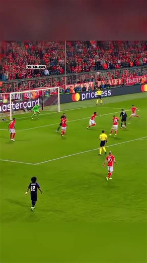 Incredible Goalkeeper Moments & Skills