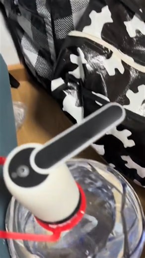 女子称退租才知抽水泵用错4年：没按下去固定一直摇晃常洒一地水
