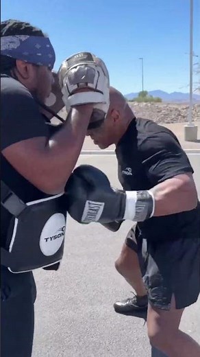 Mike Tyson’s Crazy Daily Training Routine 🥊🔥 Boxing Motivation#MikeTyson #MikeTysonTraining #mma
