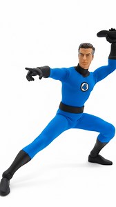 Mezco One:12 Mr. Fantastic Review – The Ultimate Stretchy Superhero Figure?Mezco One:12 Mr. Fantastic Review – The Ultimate Stretchy Superhero Figure?