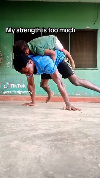 weighted Straddle planche #calisthenics #planche