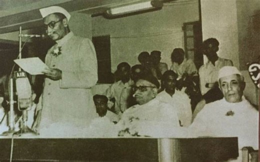 Disagreement between Rajendra Prasad and Nehru over Hindu code bills