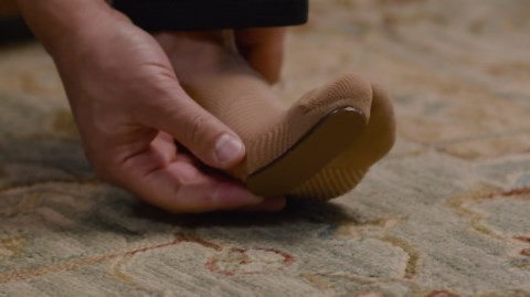 OrthoSleeve TT3 Turf Toe Brace Big Toe Splint for Foot Pain Relief, Right Foot (L/XL)