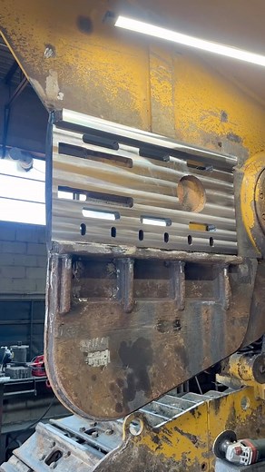 Some pictures and videos from the 3rd one of these trenchers I’ve repaired now. This one needed the most work yet, lots of straightening and crack repairs went into this one before getting to the pad welding and portable milling. I’ve been able to get the process and my tooling a little more dialed in on each job. Now looking at possibly putting together a cnc gantry type portable mill for future ones of these. #portablemachining #onsiterepair #insitumachining #industrialrepair #welding #heavyeq