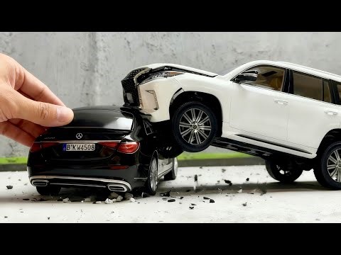 Incredible Diecast Car Crash! 😱 Huge SUV crushes luxury sedan! (Lexus LX570 vs Mercedes S-Class)