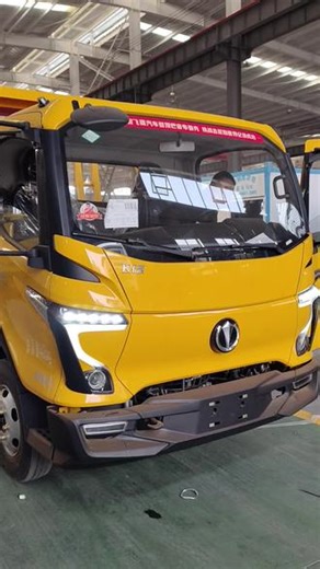 详细配置：飞碟MW5欧标单排驾驶室(1920)整车型号：HCQ5040TQZFD6-NGHTW5040TQZPFNG6底盘型号：FD1040W68K6-NG发动机：云内G20TNF-150高功率 （天然气专用发动机）变速箱：浙齿 8 档其他标配：飞碟MW5欧标单排(带卧铺垫)驾驶室，轴距3600，双燃料（双气瓶180L 120L，汽油箱15L），120A发电机，双气瓶容积62立方。轿乘