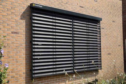 SolarGaps Smart Solar Blinds that Produce Electricity