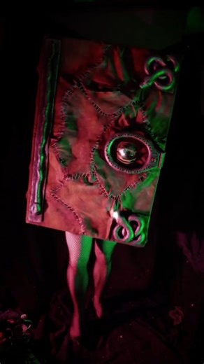 Brandon Hardy on Instagram: "#Throwback to my #HalloweenCostume from a few years ago - Sexy Hocus Pocus Book! I feel like I should put together a tutorial on how I made this, It was way simpler than you might think! #Halloween #Handmade #Costume #Book #HocusPocus #Booook #Cosplay #HocusPocus2 #Disney #Art #Artist #ArtistsOnInstagram"