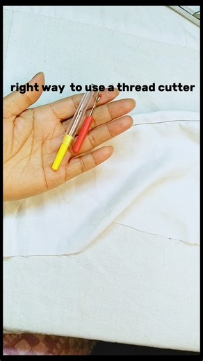 right way to use thread cutter #fyoupage #subscribe #design #manohari ##technique #good #ideas