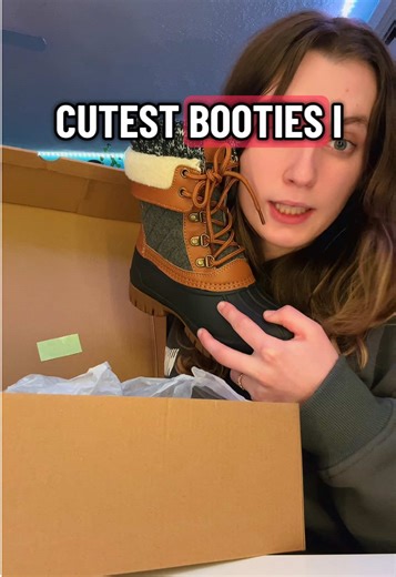 Cute Women's Winter Boots for Every Occasion