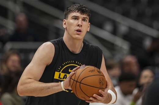 Lakers Video: Jake LaRavia Wins Team Pickleball Tournament