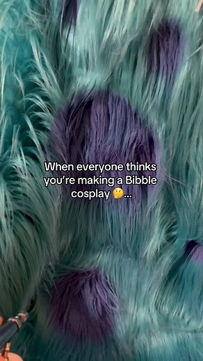 𝒥𝒾𝓁𝓁𝑒𝒶 on Instagram: "Bibble would eat tho 😂 #bibble #cosplay #cosplayer #monstersinc #barbie #cosplayers #cosplays #disney"
