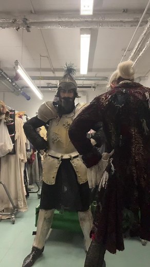 Vampires follow the tiktok trand @Ynze Julian Lanser #tanzdervampire#tanzdervampiremusical#tdv#vampire#musical#musicaltheatre#theatre