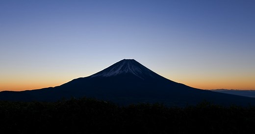 Live-streamer who slipped and died on Mt Fuji wins Darwin Award
