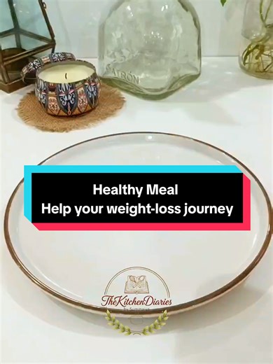 #creatorsearchinsights Healthy & high protein breakfast plate idea. Ingredients & calories👇 🔹1 Sunny side up egg 70 cal 🔹6 Overnight soaked & peeled almond 42 cal 🔹1/2 tbsp dry roasted pumpkin seeds 23 cal For oats, banana, chia smoothie 👇 🔹1/4 cup old fashioned rolled oats 75 cal 🔹1/2 tbsp chia seeds 35 cal 🔹1/4 tsp cinnamon powder 🔹1 cup low fat milk 103 cal 🔹2 dates 46 cal 🔹1 Banana 90 cal 🔷Total Calorie Count 484 cal 🔷Total Protein Count 22.3 g #viral #CapCut #Foryou #fyp