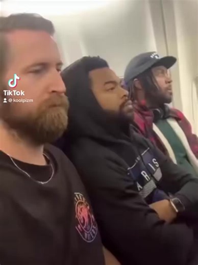 Last Flight Comedy: Pilot’s Humorous Announcement