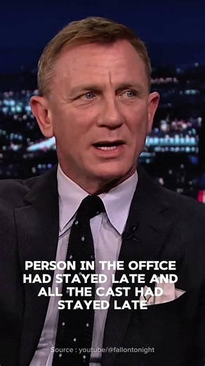 Daniel Craig : Emotional Office Farewell
