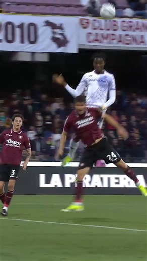 That Ranieri cross and Kouame's smooth header, though 👌😘 #SalernitanaFiorentina | Lega Serie A