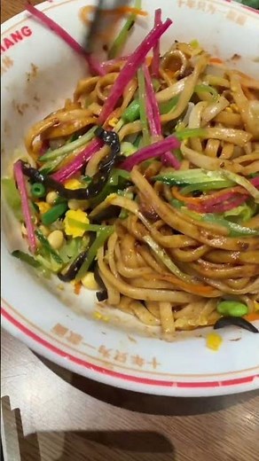 中国北京にて本場のジャージャー麺(炸醤麺)