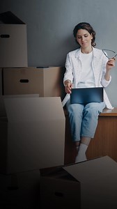 Moving to a new home? Don't let your internet move out too! 😱 Say goodbye to connection hassles with Uniti Internet: • Super-fast fibre plans from day one • Switching made simple Join the fastest crowd today and stay connected! 🚀 | Uniti Internet