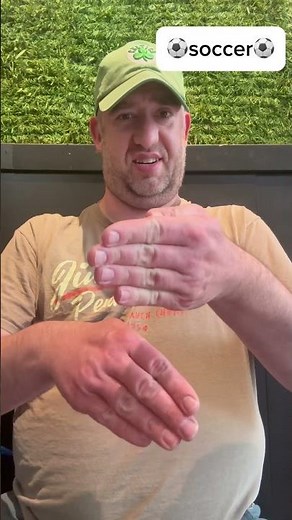 ASL sign for soccer / Learn ASL