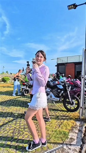 aku membantu sahabatku dari rusia mencari kekasihnya yang tersesat ✌️😅🥰 #scene 1 #fyp #fashion #travel #bali