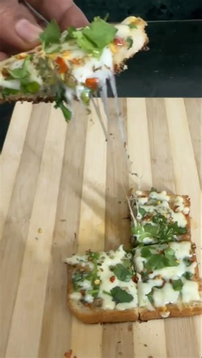 Day 1 of Ramadan special Garlic bread #cooking #food #Rubyki rasoiTadka