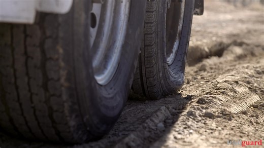 Never be stranded with your horses. Trailguard covers your truck trailer 24/7, nationwide. | Trailguard