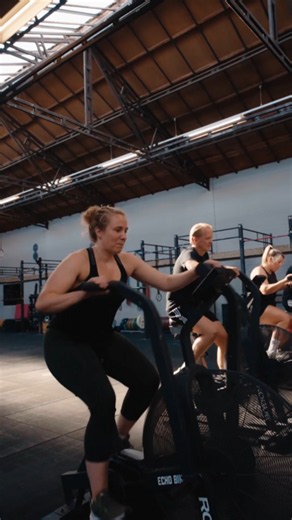 Get your heart rate up. 🔥 Hybrid CrossFit is where strength meets endurance. Keep pushing and see what your engine can handle. Ready to put your conditioning to the test? 👀 This Saturday: 𝗖𝗿𝗼𝘀𝘀𝗙𝗶𝘁 𝗕𝘂𝗱𝗱𝘆 𝗧𝗵𝗿𝗼𝘄𝗱𝗼𝘄𝗻. 🔥 3 workouts. Teams of 2. One challenge. No buddy yet? No problem. Sign up with or without a buddy on the blackboard at Powerhouse. 🤝