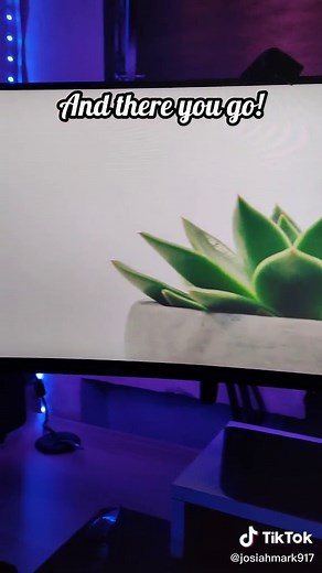 I love a clean desktop! here are 3 tips you can customize them #josiahdoestech #desktop #computer #aesthetics #clean #setup #desksetup