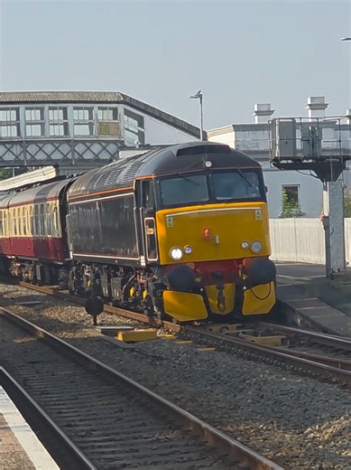 LSL railtour 57302 leading and 47810 arriving into bridgwater to pick up passengers #train #LSL